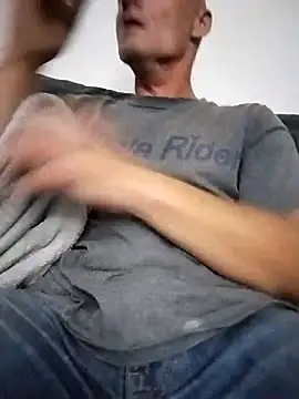 FloppyPickle4u online show from February 26, 2025, 7:12 am