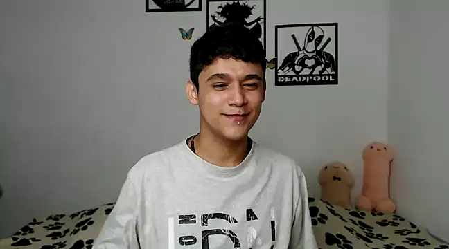 kaiine190 online show from February 25, 2025, 3:09 pm