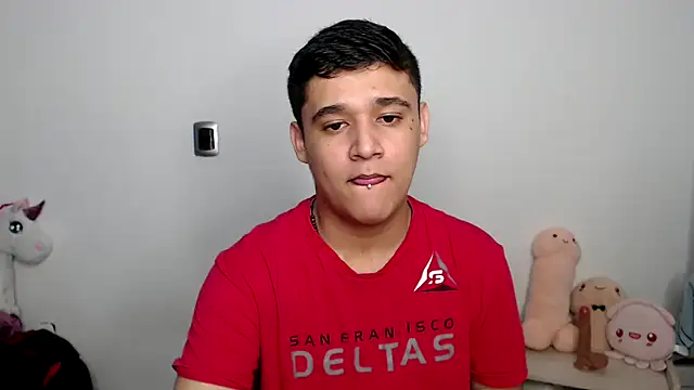 kaiine190 online show from September 11, 2025, 2:06 pm