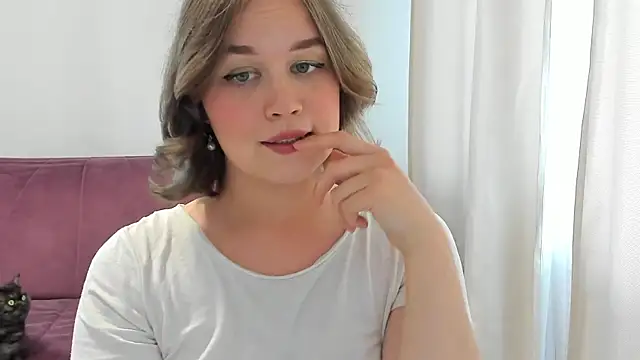 AlicePopsy online show from July 25, 2026, 4:02 pm