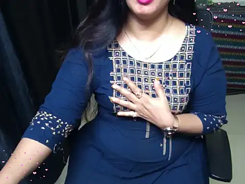 Arushisingh8888 online show from December 2, 2025, 11:45 am