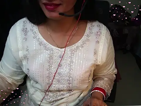 Arushisingh8888 online show from January 18, 2026, 5:16 pm