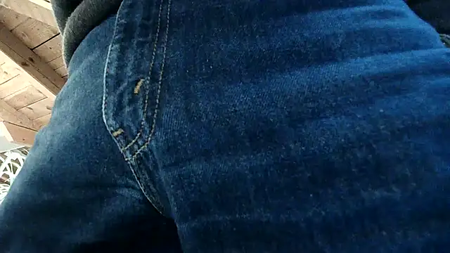 Snapshot of TWENTYONE0021 chatting on January 7, 2025, 7:10 am TWENTYONE0021 online show from January 7, 2025, 7:10 am