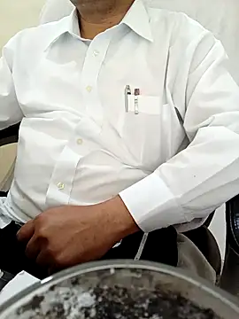 Hot-man39 online show from February 4, 2025, 9:28 am