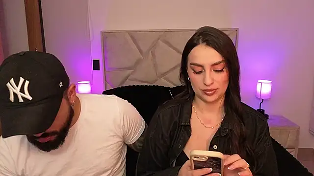 teseo and afroditha  online show from April 8, 2026, 4:03 am