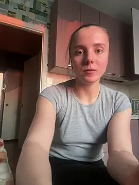 Snapshot of AlisaKissss chatting on February 25, 2025, 12:27 pm AlisaKissss online show from February 25, 2025, 12:27 pm