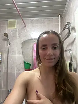 Snapshot of AlisaKissss chatting on September 24, 2025, 3:18 pm AlisaKissss online show from September 24, 2025, 3:18 pm