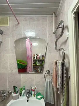 AlisaKissss online show from April 15, 2026, 7:40 pm