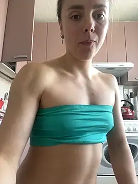 AlisaKissss online show from November 5, 2025, 7:33 am