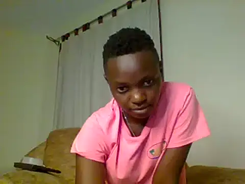 Petite Afrcan6 online show from December 13, 2024, 4:05 pm