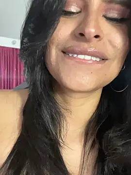 Snapshot of _elektrah chatting on May 31, 2026, 3:34 am elektrah online show from May 31, 2026, 3:34 am