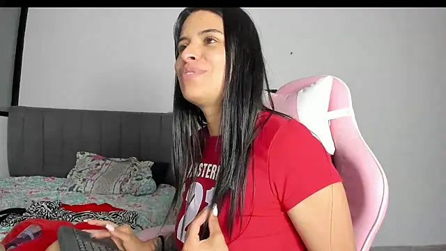 Snapshot of _elektrah chatting on February 18, 2025, 3:53 am  elektrah online show from February 18, 2025, 3:53 am