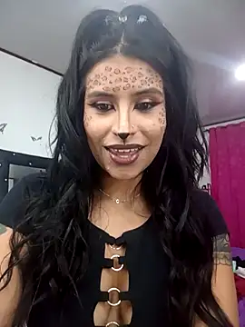 Snapshot of _elektrah chatting on October 15, 2025, 12:42 am  elektrah online show from October 15, 2025, 12:42 am