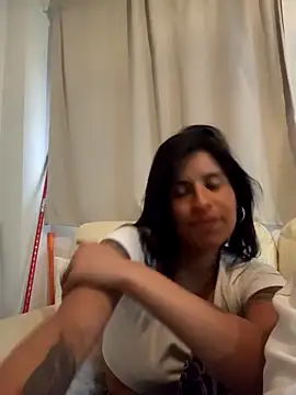 Snapshot of _elektrah chatting on October 21, 2025, 3:55 pm  elektrah online show from October 21, 2025, 3:55 pm