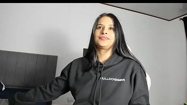 Snapshot of _elektrah chatting on December 28, 2024, 11:26 pm  elektrah online show from December 28, 2024, 11:26 pm