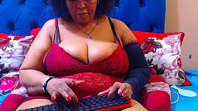 Snapshot of ebonycandy10 chatting on October 19, 2025, 7:00 am ebonycandy10 online show from October 19, 2025, 7:00 am