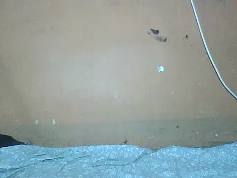 Snapshot of Naivegirrl chatting on February 24, 2026, 11:38 pm Naivegirrl online show from February 24, 2026, 11:38 pm