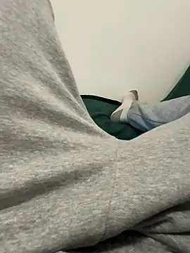 Snapshot of PLUK16 chatting on February 4, 2026, 9:54 pm PLUK16 online show from February 4, 2026, 9:54 pm