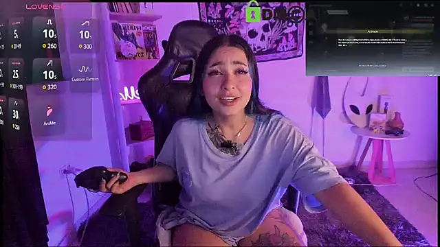 Snapshot of sweetcoralinee chatting on January 8, 2026, 3:12 am sweetcoralinee online show from January 8, 2026, 3:12 am