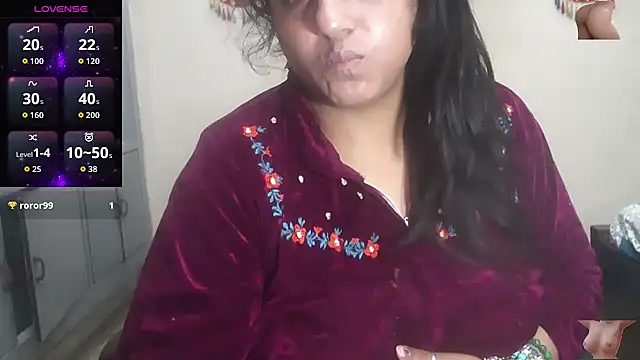 Snapshot of Sexy_komolika chatting on February 26, 2026, 1:05 am Sexy komolika online show from February 26, 2026, 1:05 am