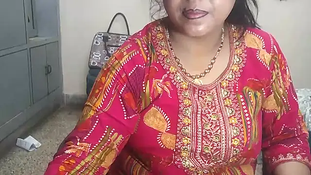 Sexy komolika online show from April 4, 2026, 12:06 am