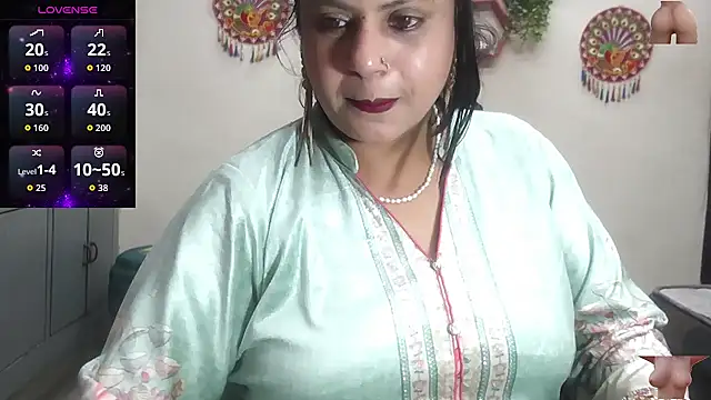 Snapshot of Sexy_komolika chatting on February 4, 2026, 4:02 pm Sexy komolika online show from February 4, 2026, 4:02 pm