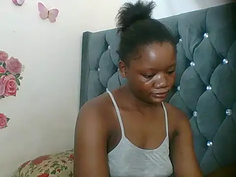 HotJeylee online show from March 5, 2026, 7:43 pm