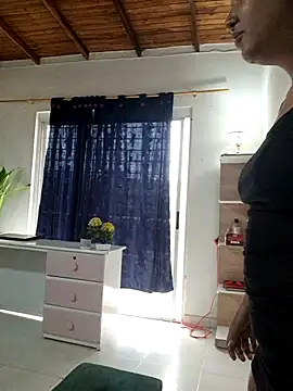 royalgirls x online show from March 23, 2026, 9:03 pm