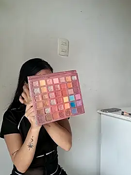 royalgirls x online show from March 31, 2026, 9:17 pm