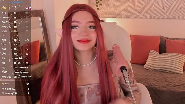 Snapshot of Kloe_Raize chatting on January 15, 2025, 12:51 am Kloe Raize online show from January 15, 2025, 12:51 am