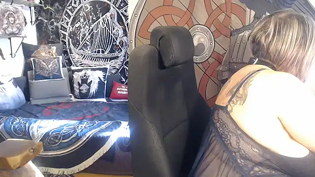 TittenMichelle online show from November 1, 2025, 11:37 am