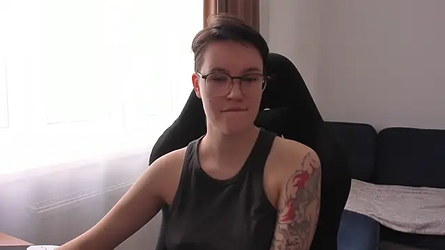 JessieFlower online show from March 25, 2026, 8:35 am