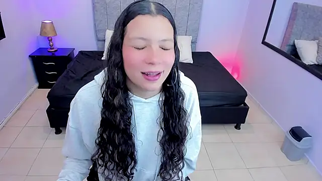 Lana stone  online show from March 13, 2025, 3:11 am