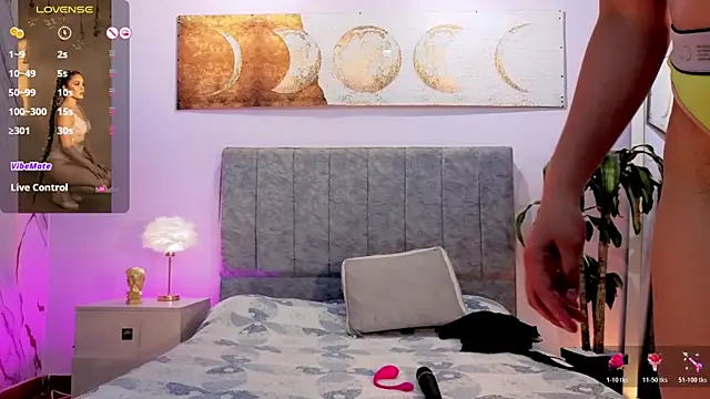 Lana stone  online show from April 9, 2026, 3:41 am