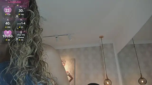 Shantall   online show from November 1, 2025, 11:04 am