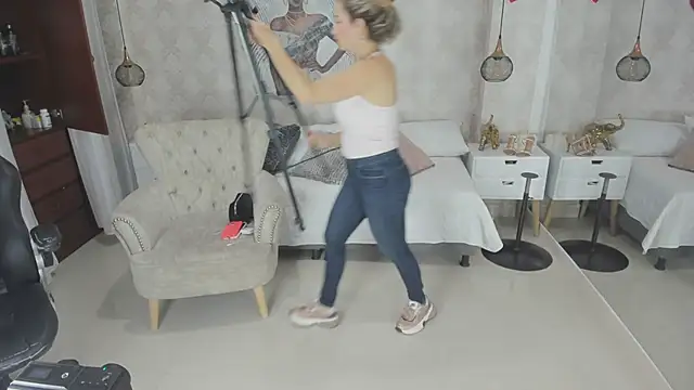 Shantall   online show from March 4, 2026, 10:56 am