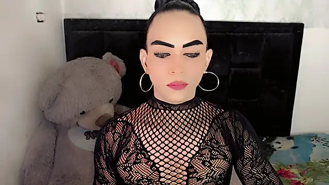 Michell Queen online show from December 14, 2025, 8:42 am