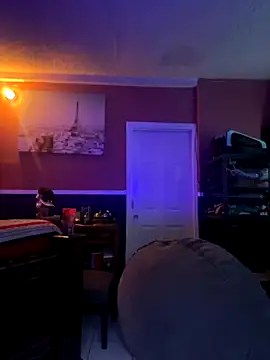 Snapshot of bigdickgio6923 chatting on September 24, 2025, 5:14 am bigdickgio6923 online show from September 24, 2025, 5:14 am