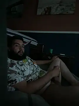 Snapshot of bigdickgio6923 chatting on January 17, 2025, 4:06 am bigdickgio6923 online show from January 17, 2025, 4:06 am