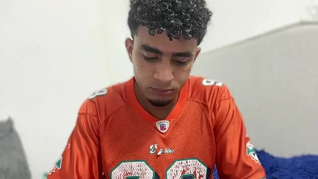 dominic brandd23 online show from September 13, 2025, 10:32 pm