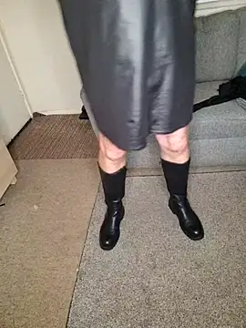 ellie-tv online show from December 17, 2025, 9:20 pm