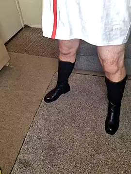 ellie-tv online show from November 17, 2025, 10:19 am