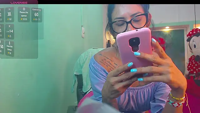 lorenapinto online show from May 30, 2026, 2:18 am