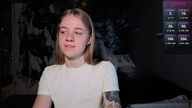 candy maggie online show from December 13, 2025, 8:04 pm