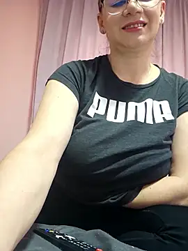 KristenVega online show from January 8, 2026, 2:01 pm