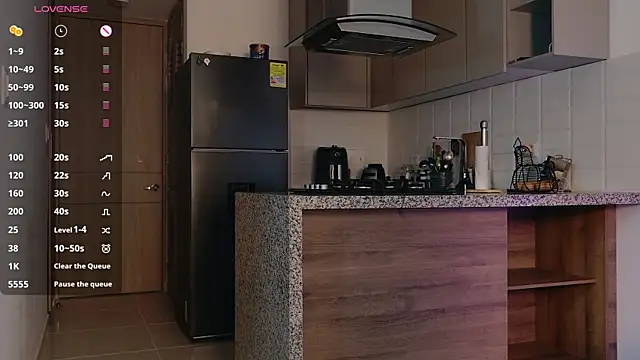 AMELIETARSON online show from November 17, 2025, 8:13 pm