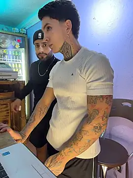  Tomy08calderon online show from February 15, 2026, 12:22 am