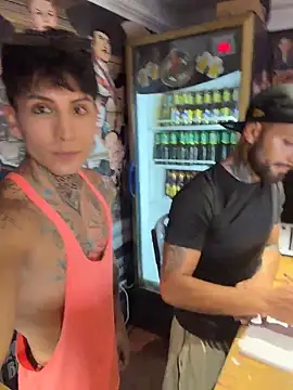  Tomy08calderon online show from December 21, 2025, 7:26 pm