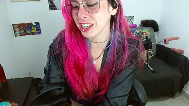 natasha laulau online show from July 25, 2026, 12:44 pm