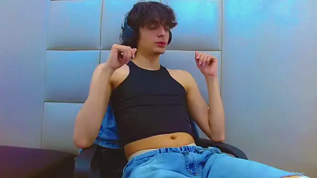 Sr BonnyEthan online show from March 4, 2026, 12:57 pm